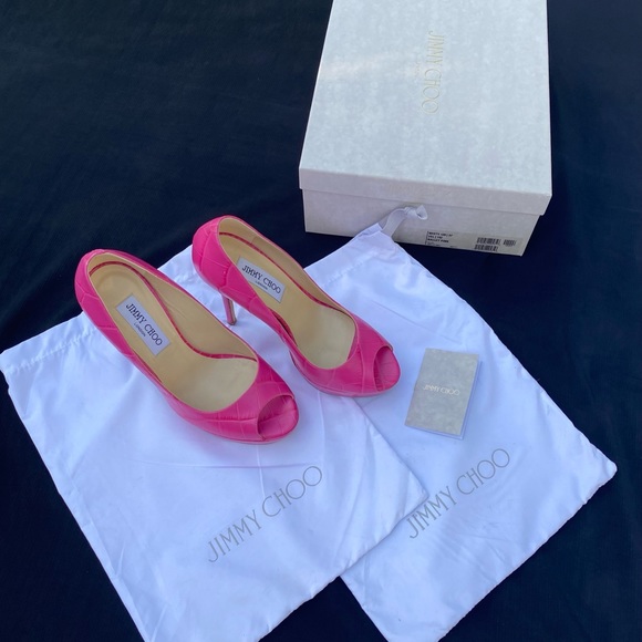 Shoes - Picture 3 of 12